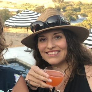 Meet your Posher, Melissa